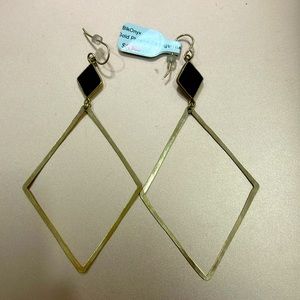 NWT Blk Onyx/gold Earrings